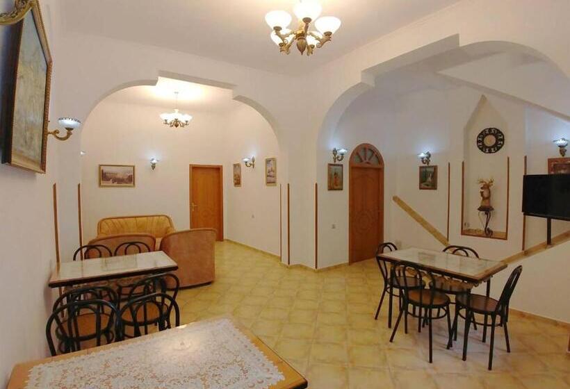 بنسيون Guest House Urat