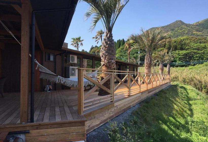 Пансион Mom S House