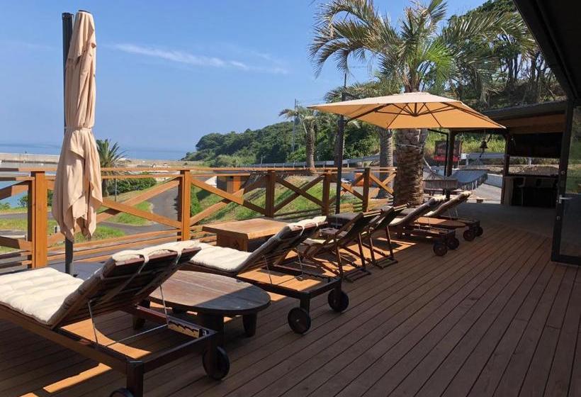 Пансион Mom S House