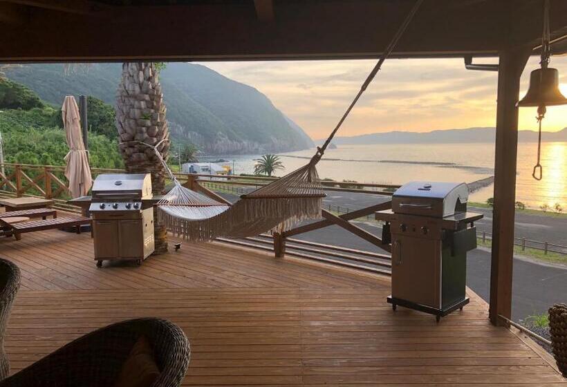 Пансион Mom S House