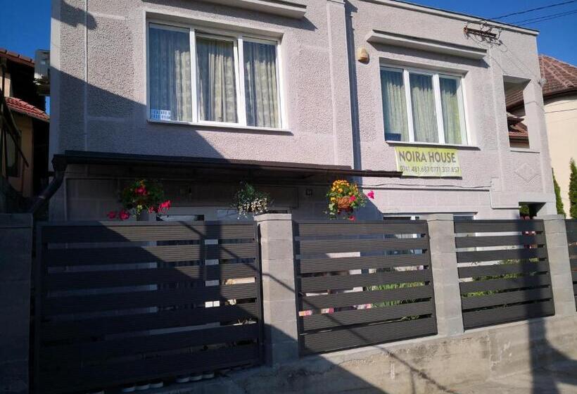 بنسيون Noira House
