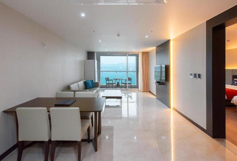 Venezia Hotel And Resort