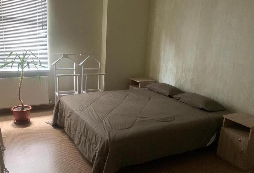 هاستل Ludmila Guest House   гостевой дом людмила