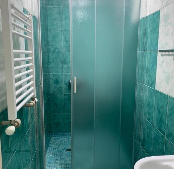 هاستل Ludmila Guest House   гостевой дом людмила