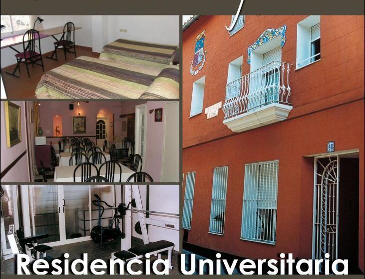 فندق صغير Residencia Universitaria Reuniver Burjassot