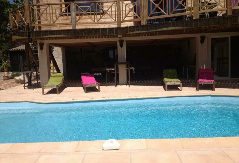 مبيت وإفطار Esprit D'ailleurs