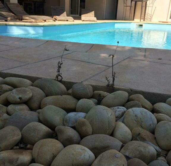 مبيت وإفطار Esprit D'ailleurs