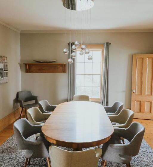 مبيت وإفطار The Kitch Inn   Boutique Inn And Wine Bar