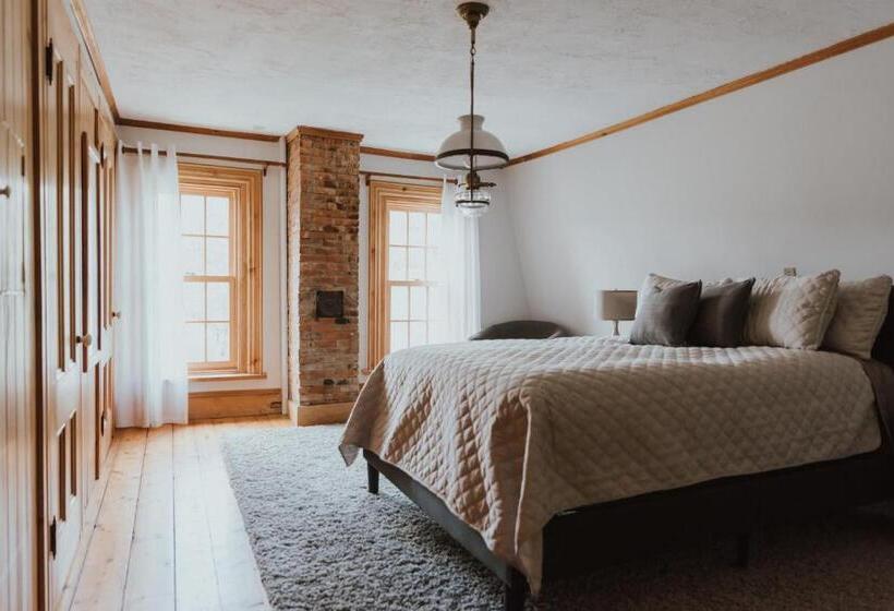 مبيت وإفطار The Kitch Inn   Boutique Inn And Wine Bar