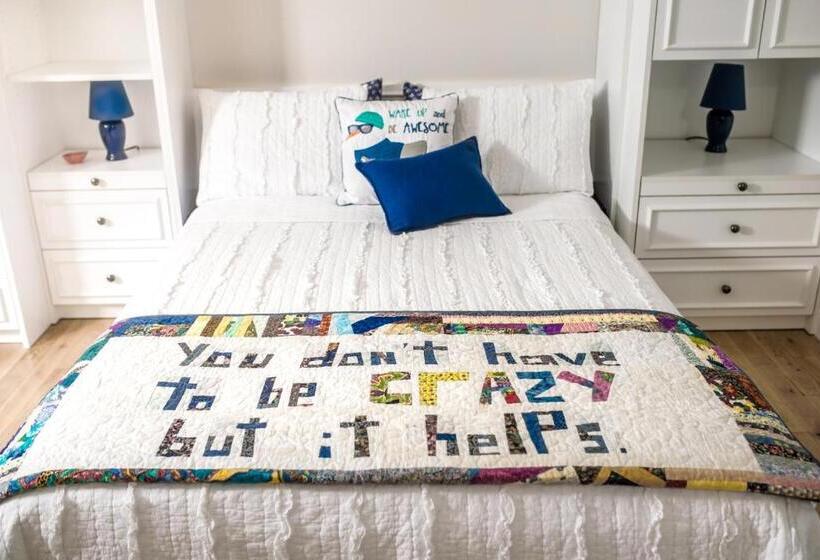 مبيت وإفطار The Kitch Inn   Boutique Inn And Wine Bar