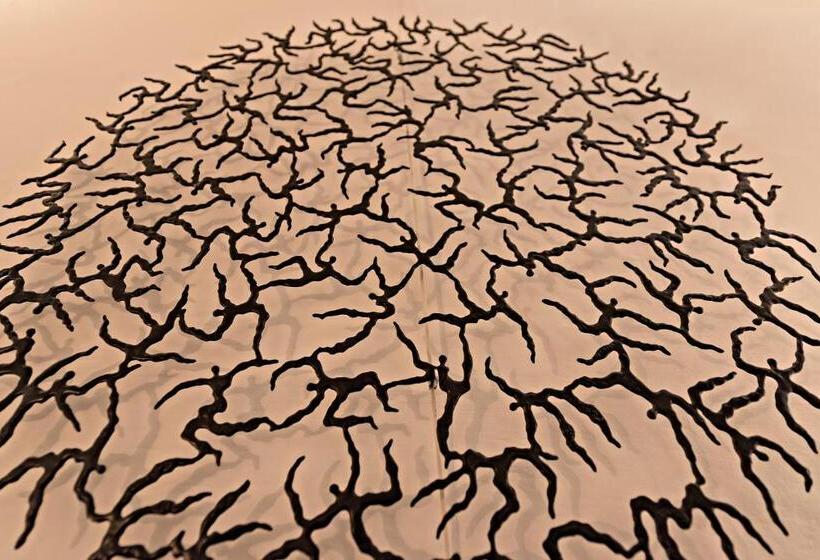 تختخواب و صبحانه The Snop House