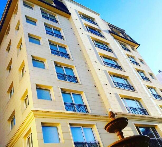 Carat Apart Boutique