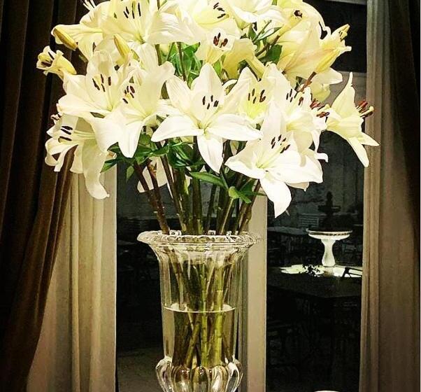 Carat Apart Boutique