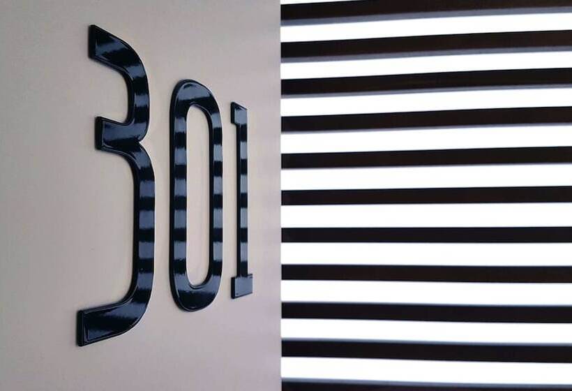 בית מלון כפרי Fly Deco