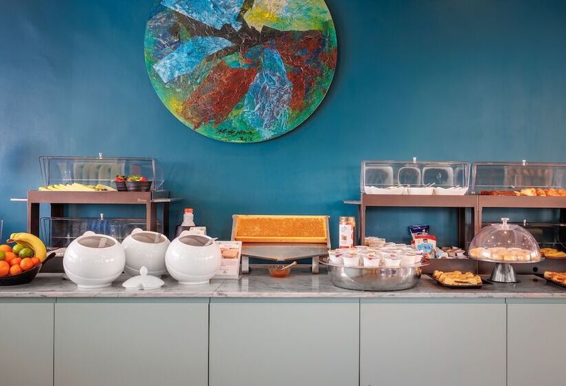 בית מלון כפרי Fly Deco