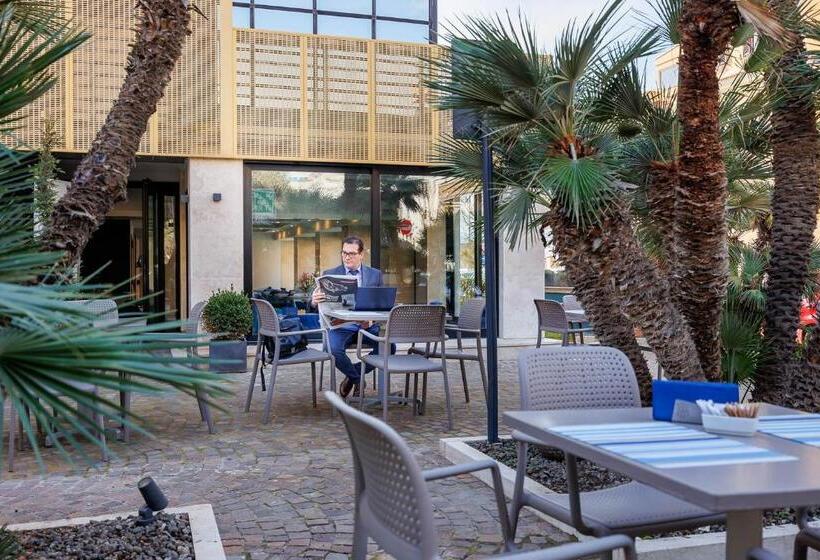 בית מלון כפרי Fly Deco