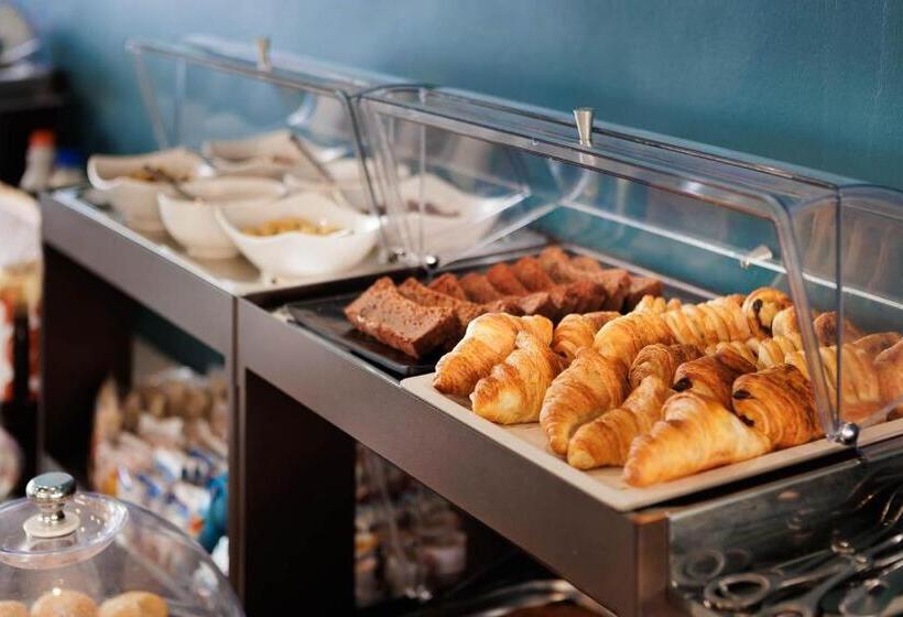 בית מלון כפרי Fly Deco