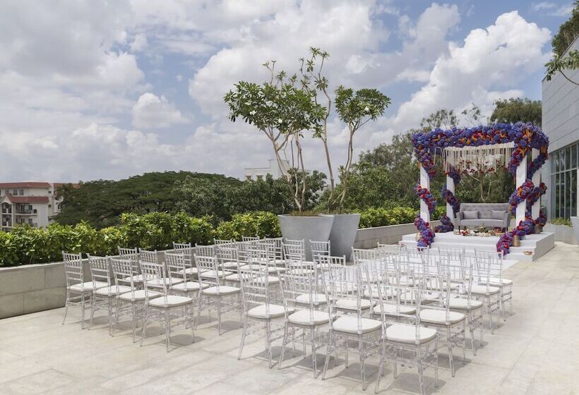 Four Seasons Hotel Bengaluru At Embassy One