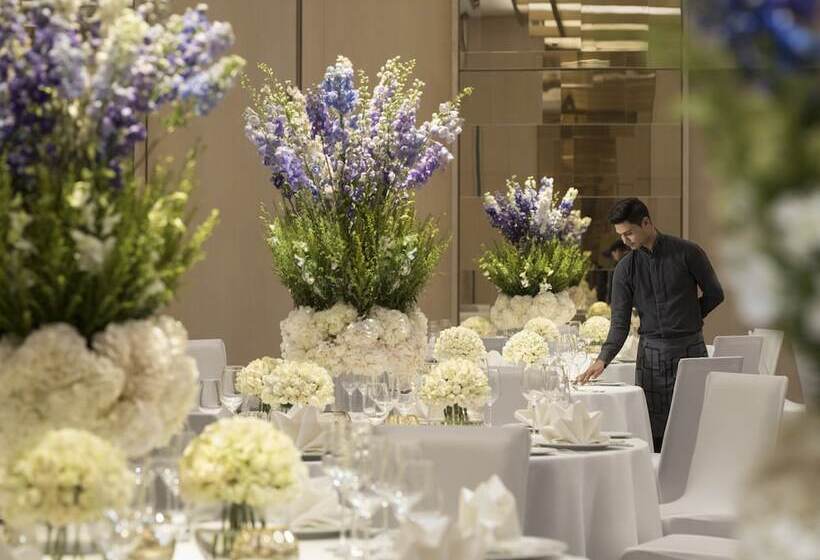 Four Seasons Hotel Bengaluru At Embassy One