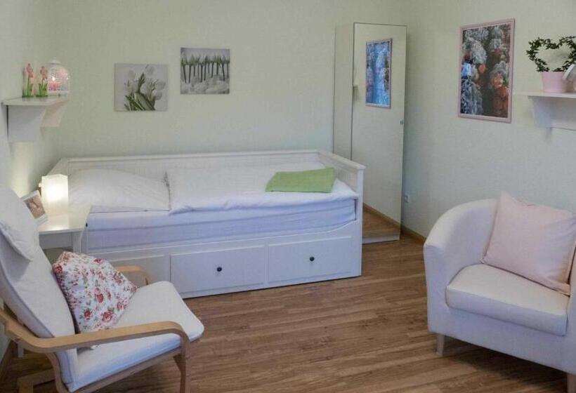 فندق Pension Im Adventhaus