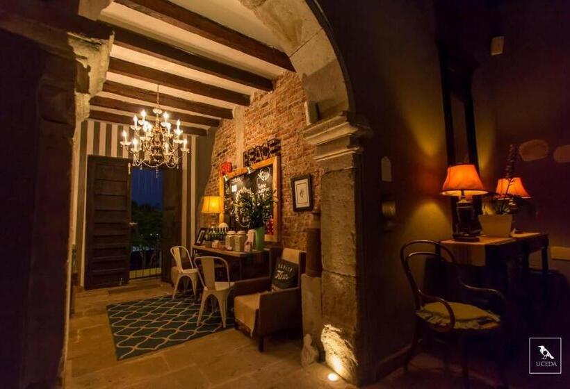 فندق Real De Piedra