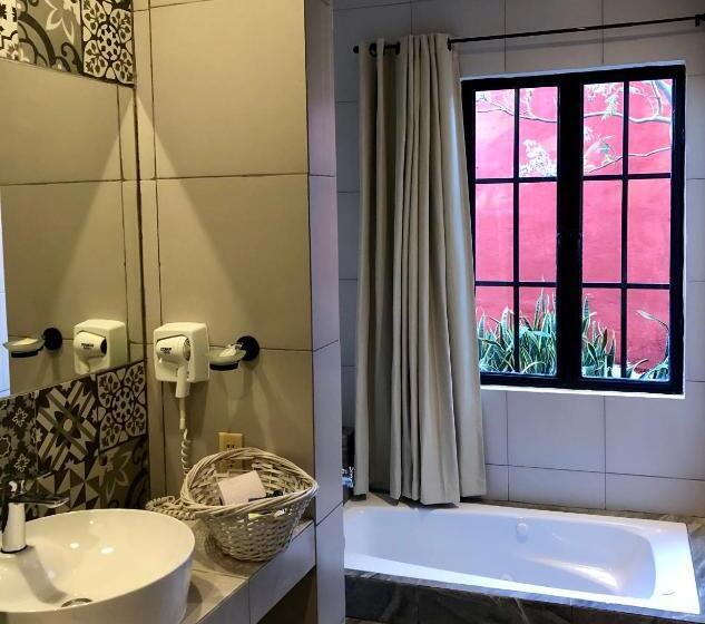 فندق Real De Piedra