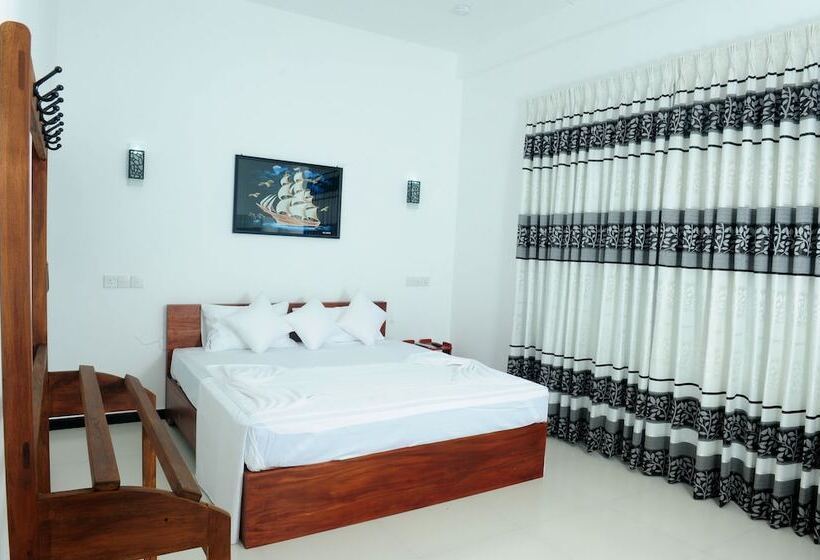 호텔 Sunstar Nilaveli