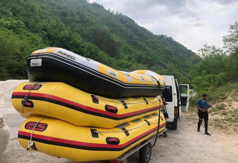 مُتل Pansion Neretva