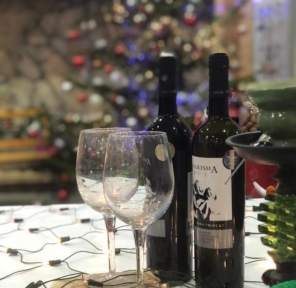 مُتل Pansion Neretva