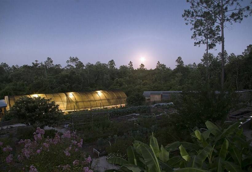 منتجع Coldwater Gardens