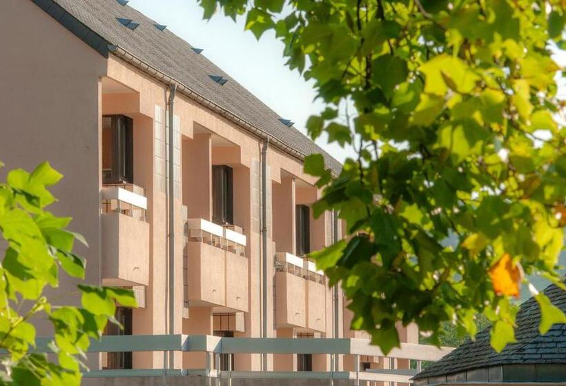 リゾートホテル Residence Routes Du Monde Atc Bagneres De Bigorre