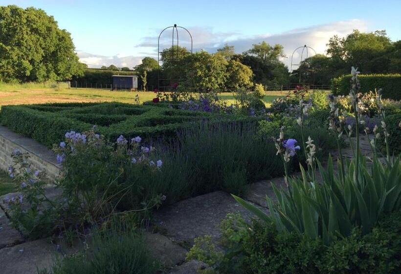 مبيت وإفطار Gutchpool Farm