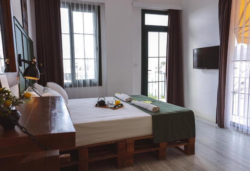 ベッドアンドブレックファースト Limon Inn Hotel, Taşucu