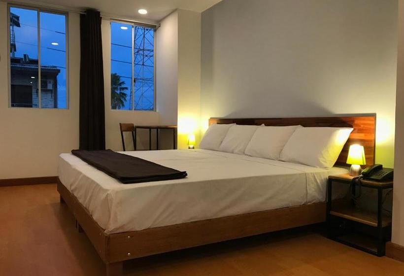 Central Bed & Breakfast