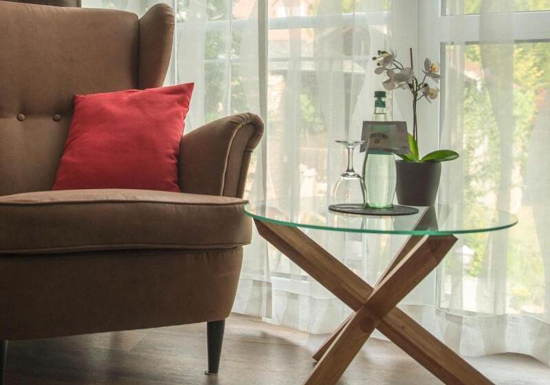 בית מלון כפרי Am Dalwigker Tor