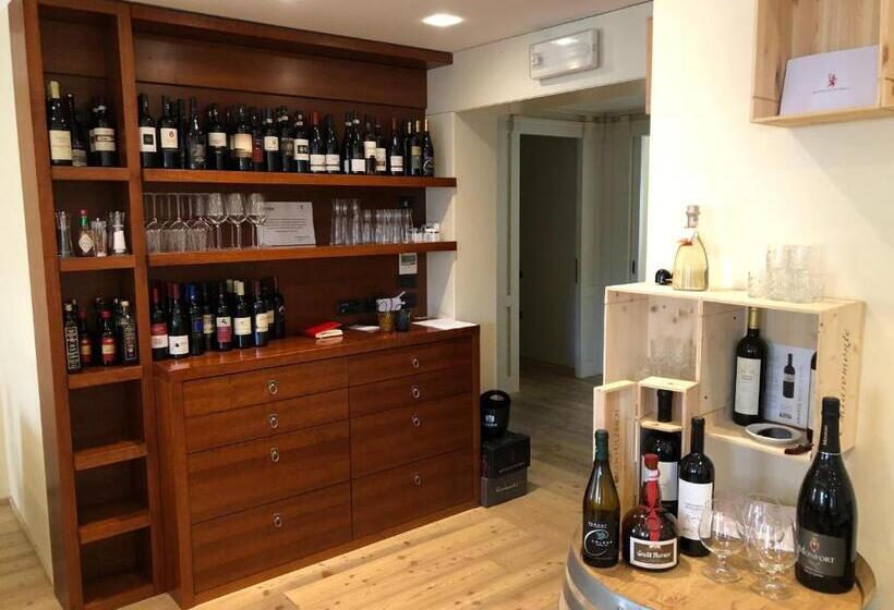 فندق Antica Trattoria