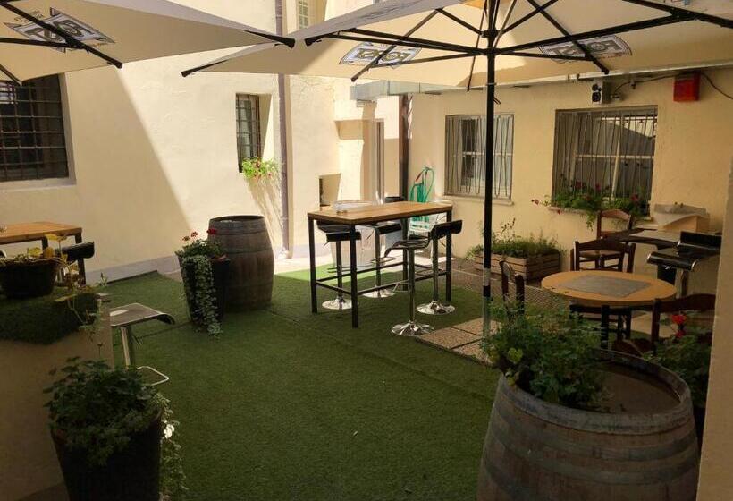 فندق Antica Trattoria