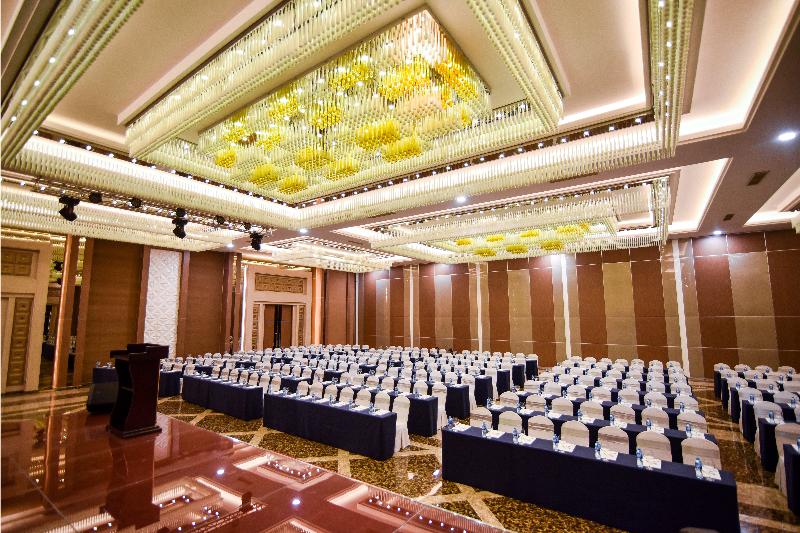 هتل The Mira Central Park