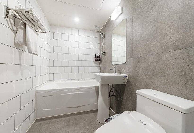 בית מלון כפרי Yaja Westgate