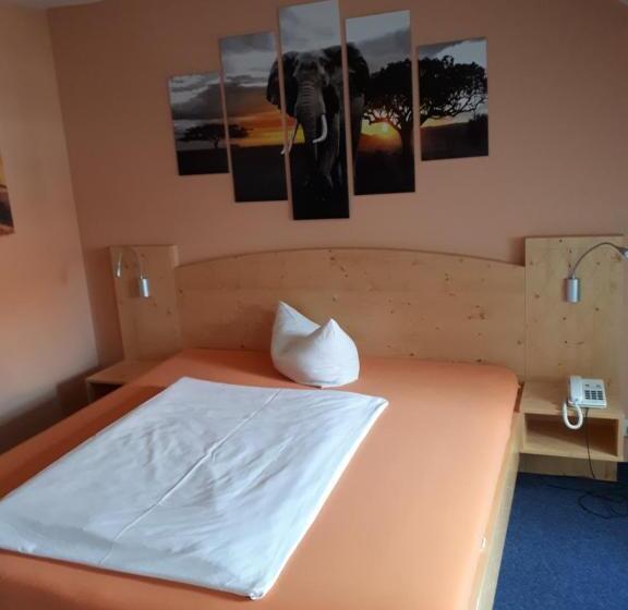 فندق Zum Schwarzen Bär