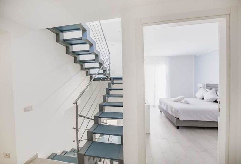 Ossuna Bay Hotel Boutique