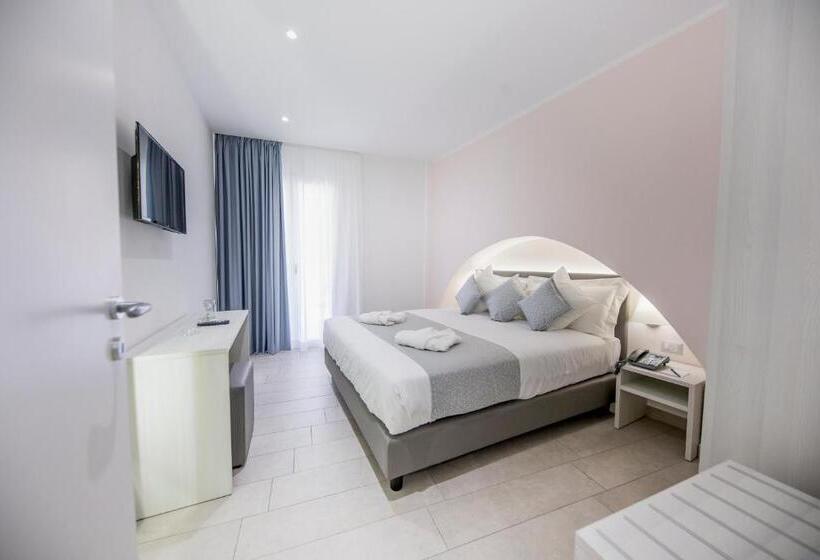 Ossuna Bay Hotel Boutique