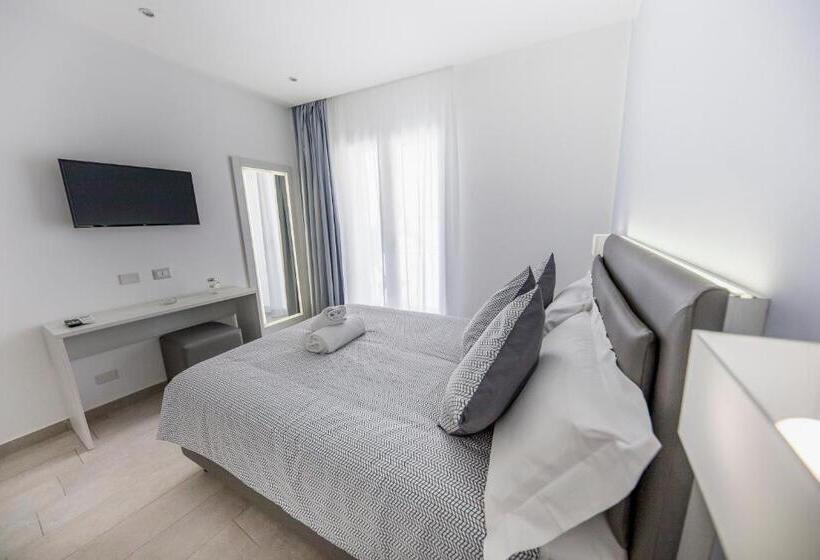 Ossuna Bay Hotel Boutique