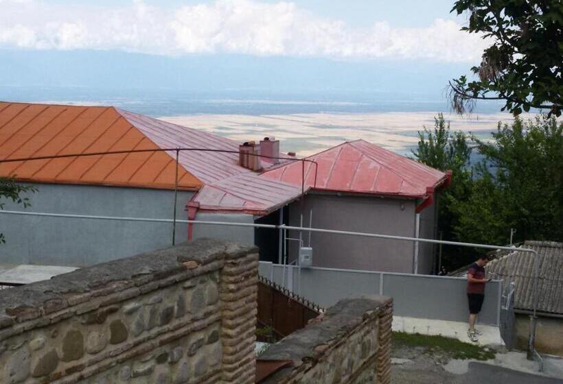 پانسیون Guesthouse Kiko