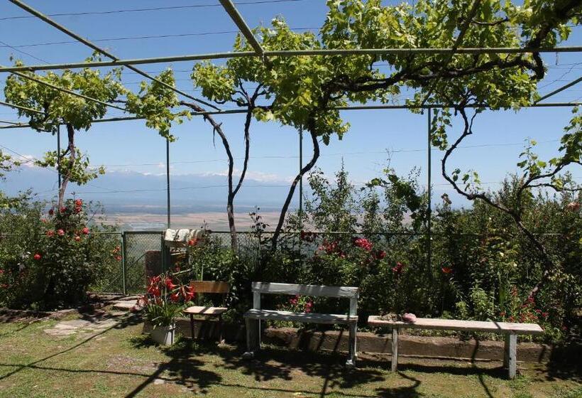 پانسیون Guesthouse Kiko