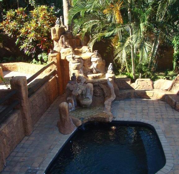 ペンション Oppi Rotse Guesthouse