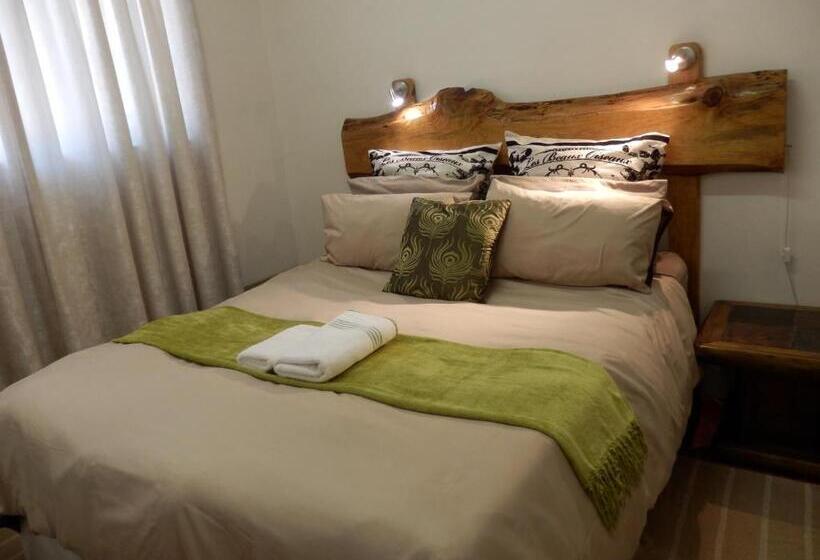 ペンション Oppi Rotse Guesthouse