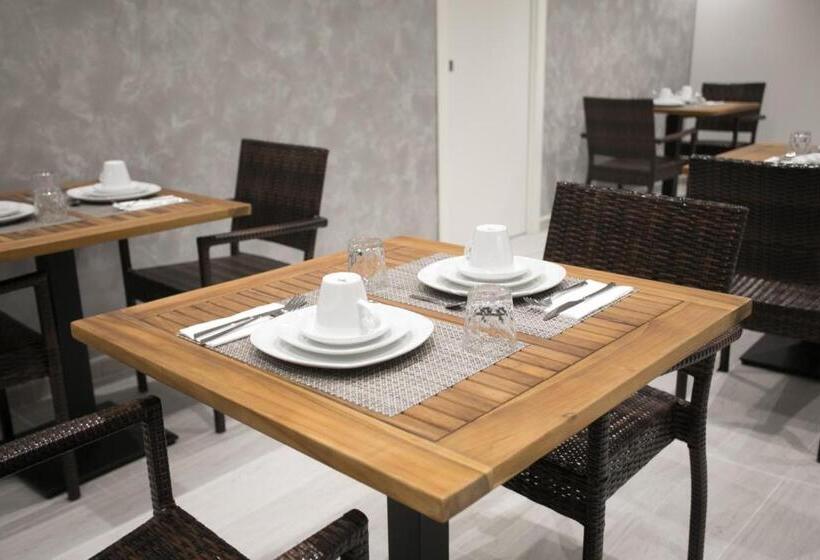 بنسيون Tropea Luxury & Charm