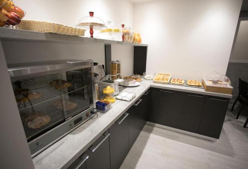 بنسيون Tropea Luxury & Charm