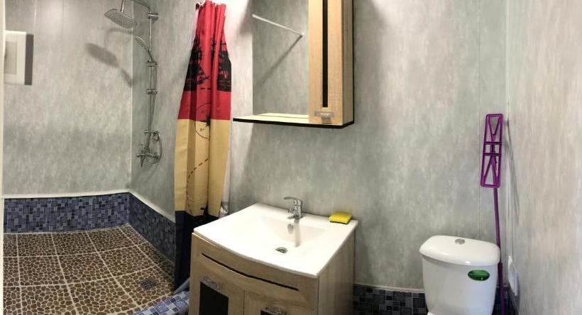 پانسیون V Gostiakh U Maii